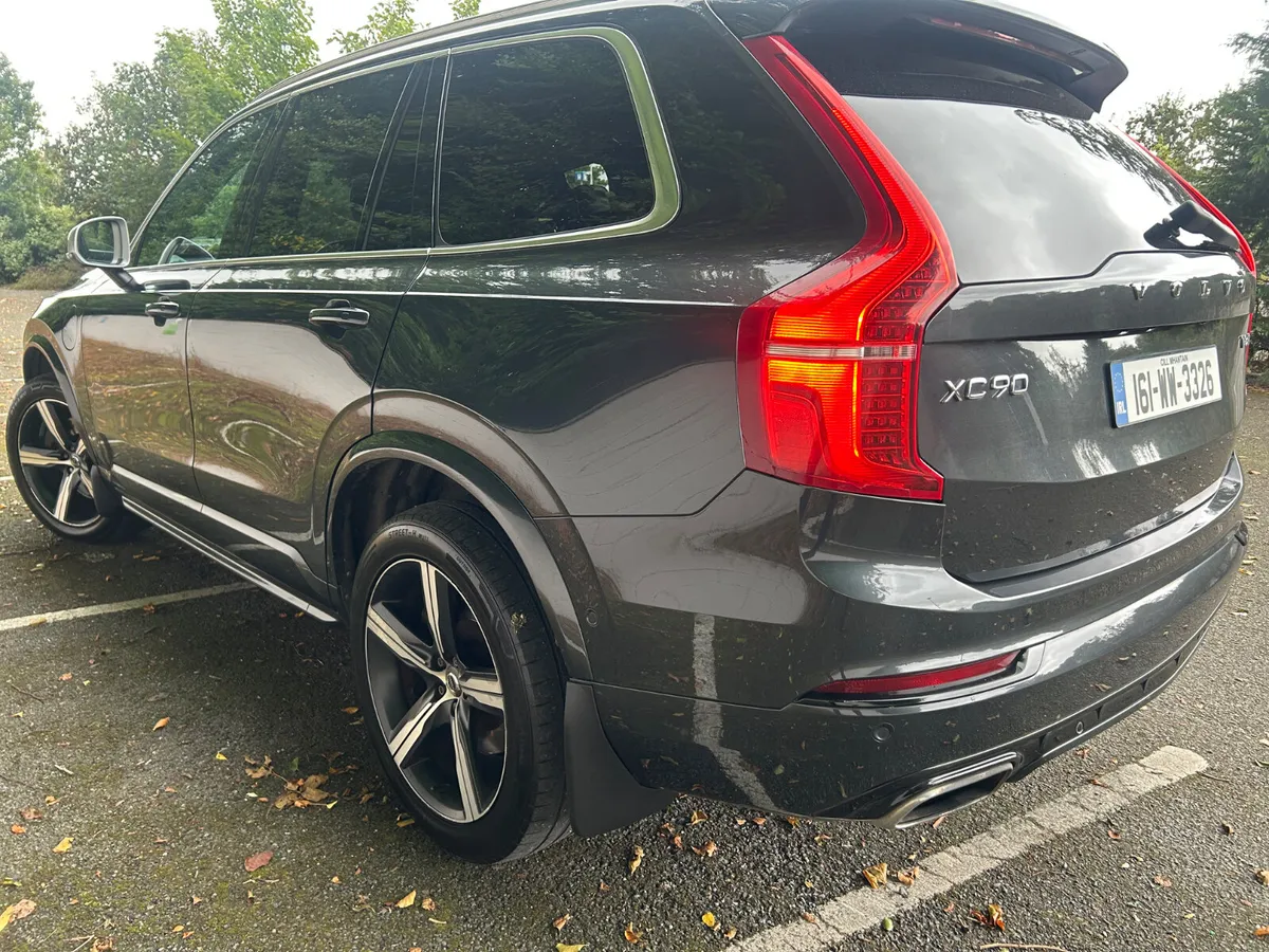 Volvo XC90 2016 T8 PHEV, R Design 7 seats - Image 3