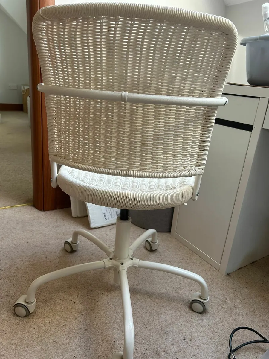 Free Ikea swivel chair - Image 4
