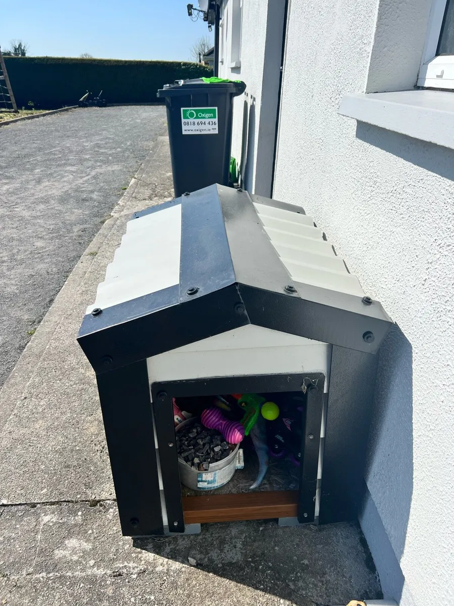 Dog house / Dog kennel - Image 2