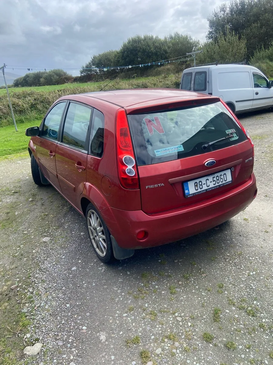 08 Ford Fiesta - Image 3