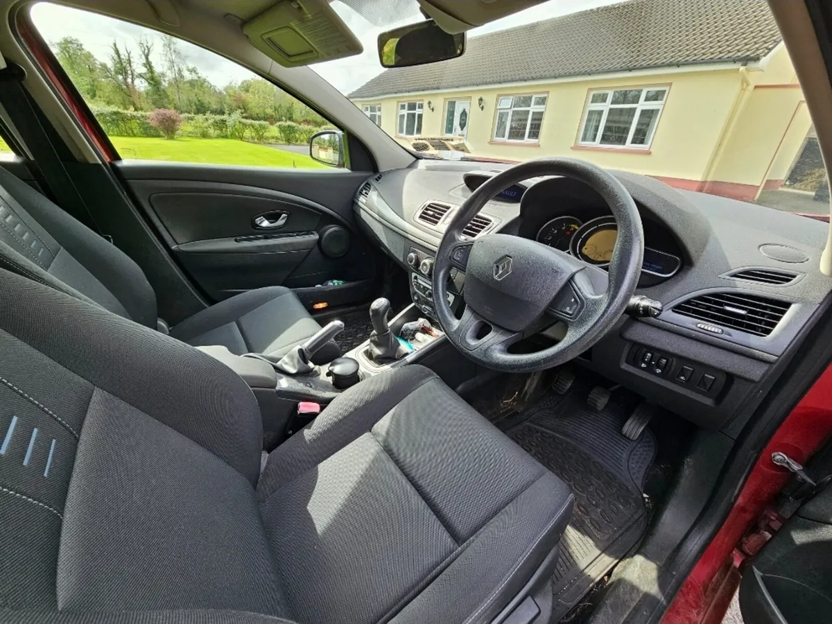 Renault Megane 2010 - Image 2