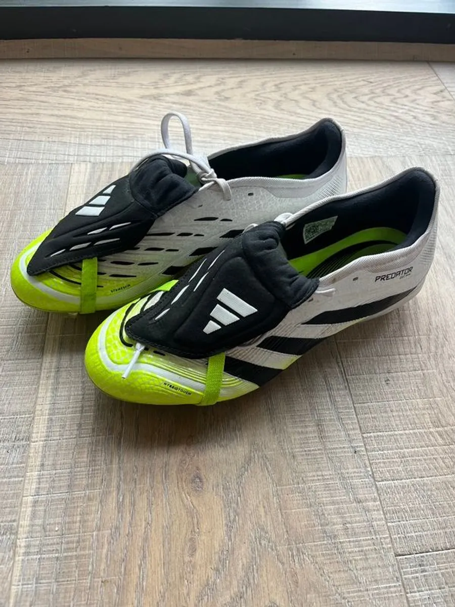 Adidas Predators Pro Fold Over UK9 Worn Once! - Image 1