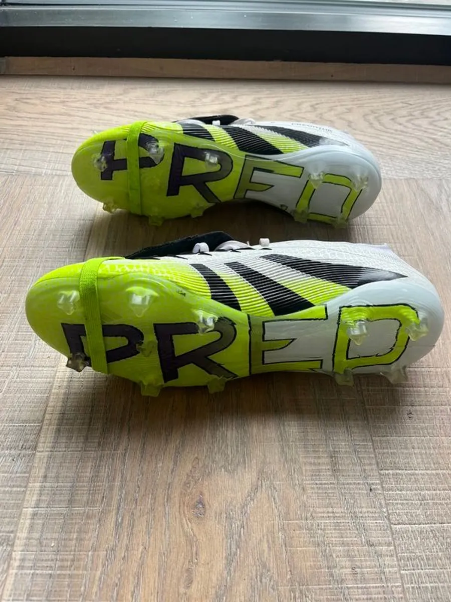 Adidas Predators Pro Fold Over UK9 Worn Once! - Image 2