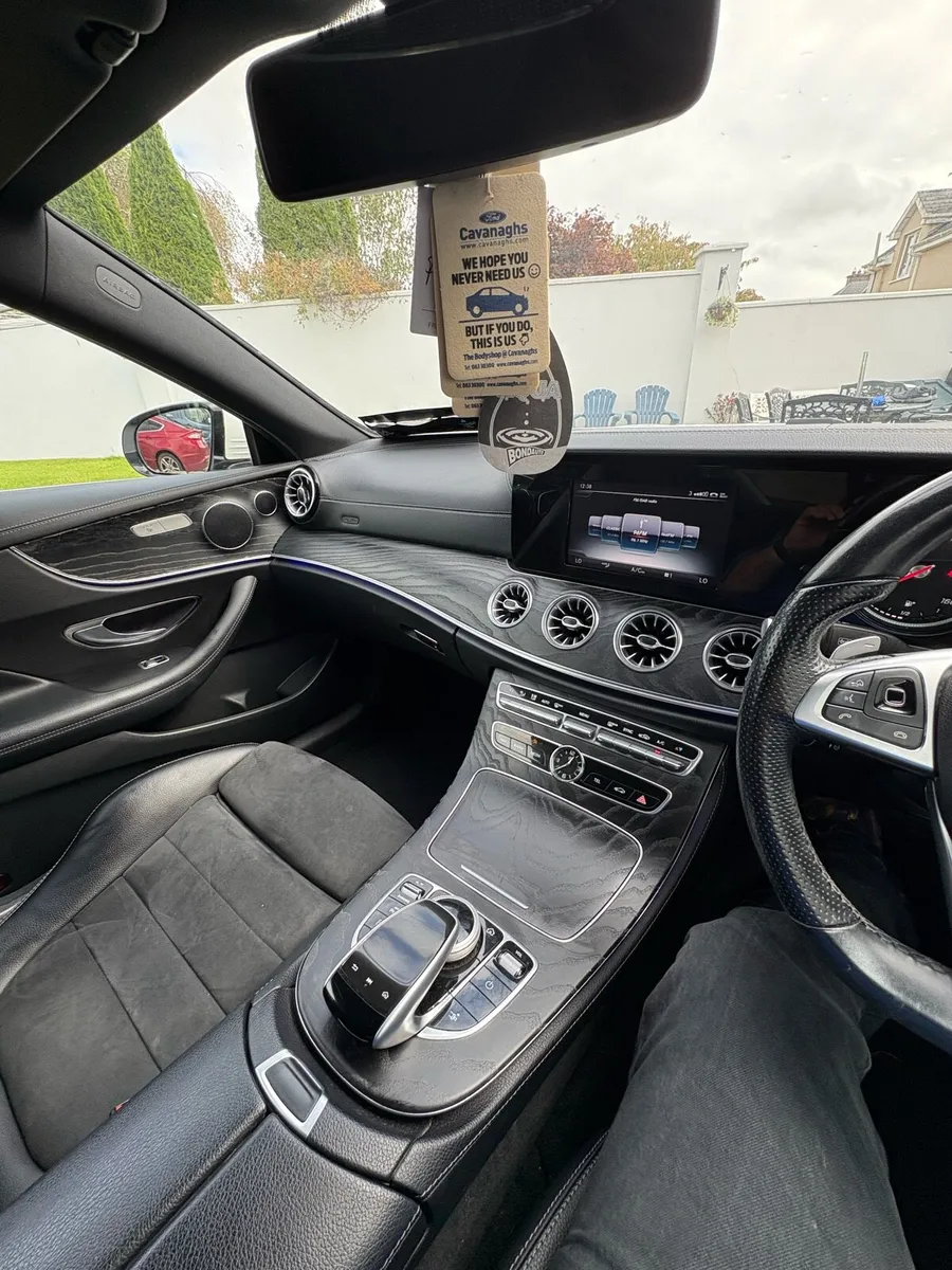 Mercedes - Image 3