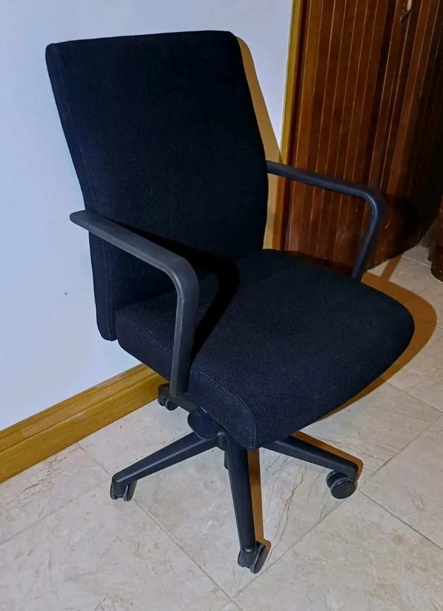 Office Chairs - As New - Image 2