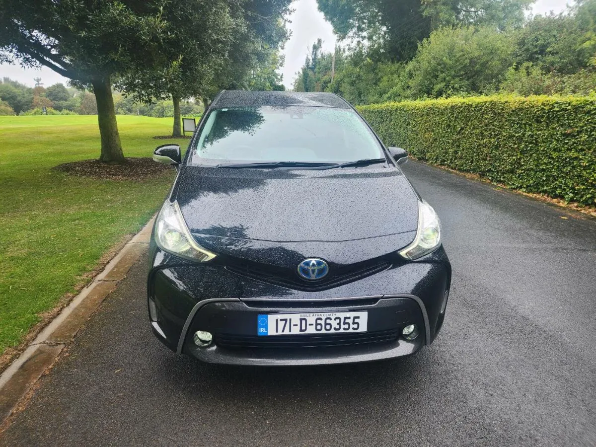 TOYOTA PRIUS ALPHA 7 SEATS AUTO - Image 2