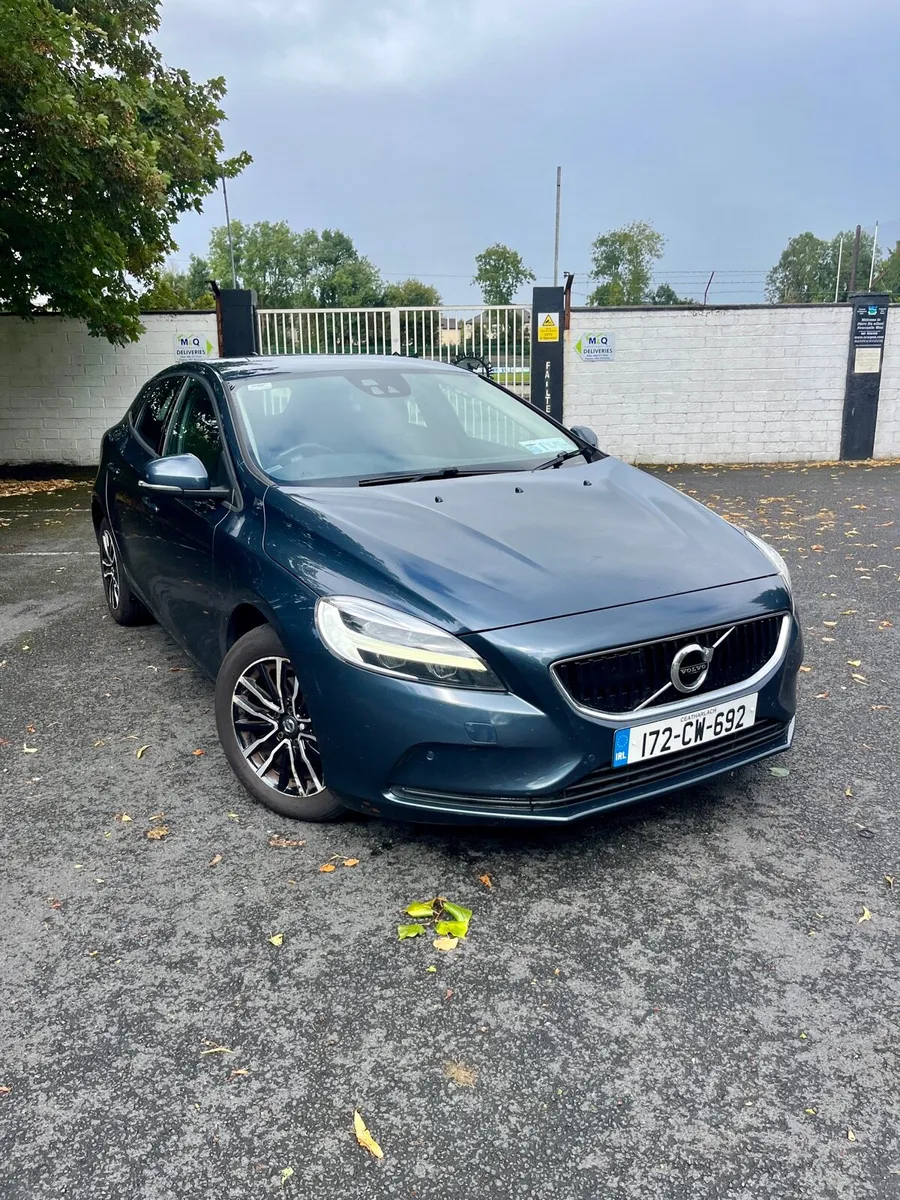VOLVO V40 NEW NCT - Image 1