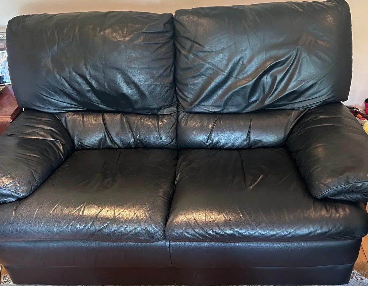 2 Seater Couch and Arm Chair - Image 1