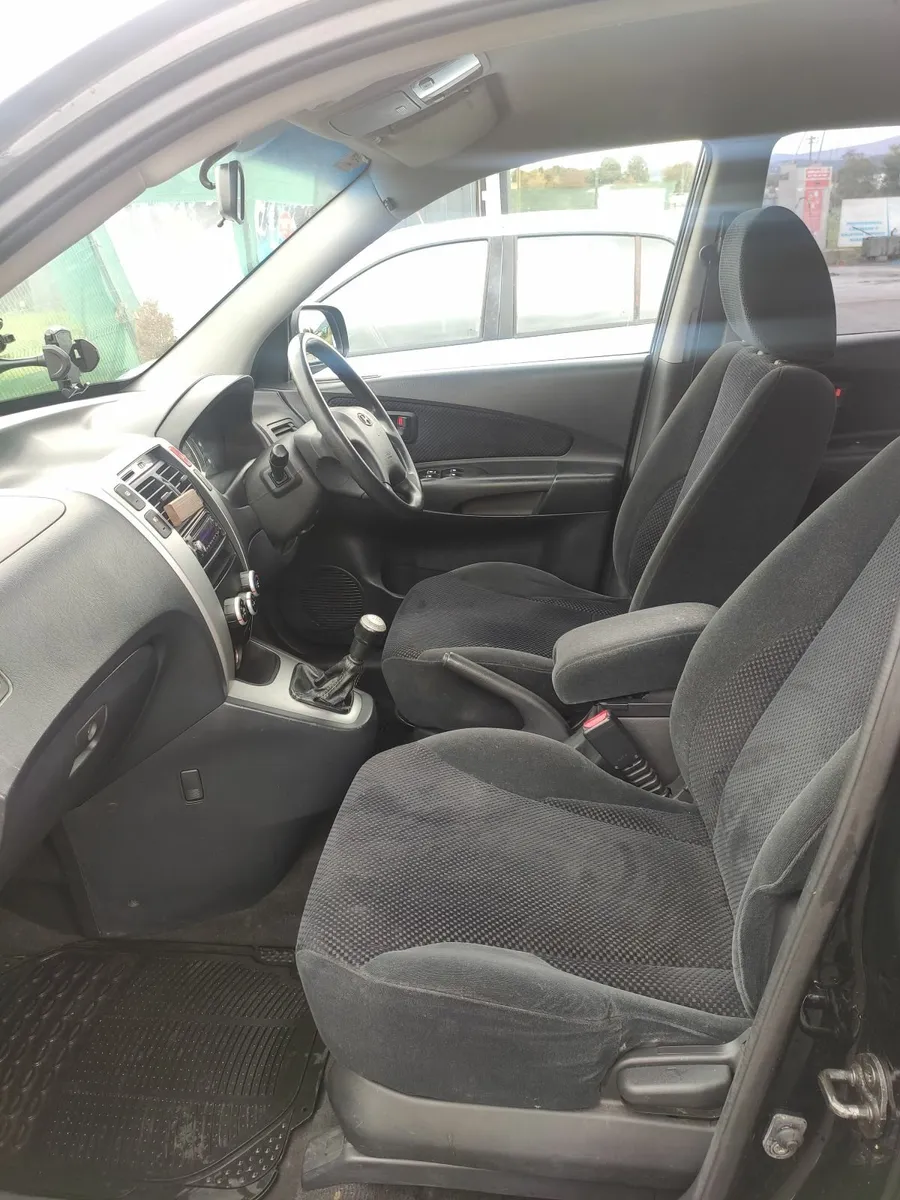 Hyundai Tucson 2006 - Image 4