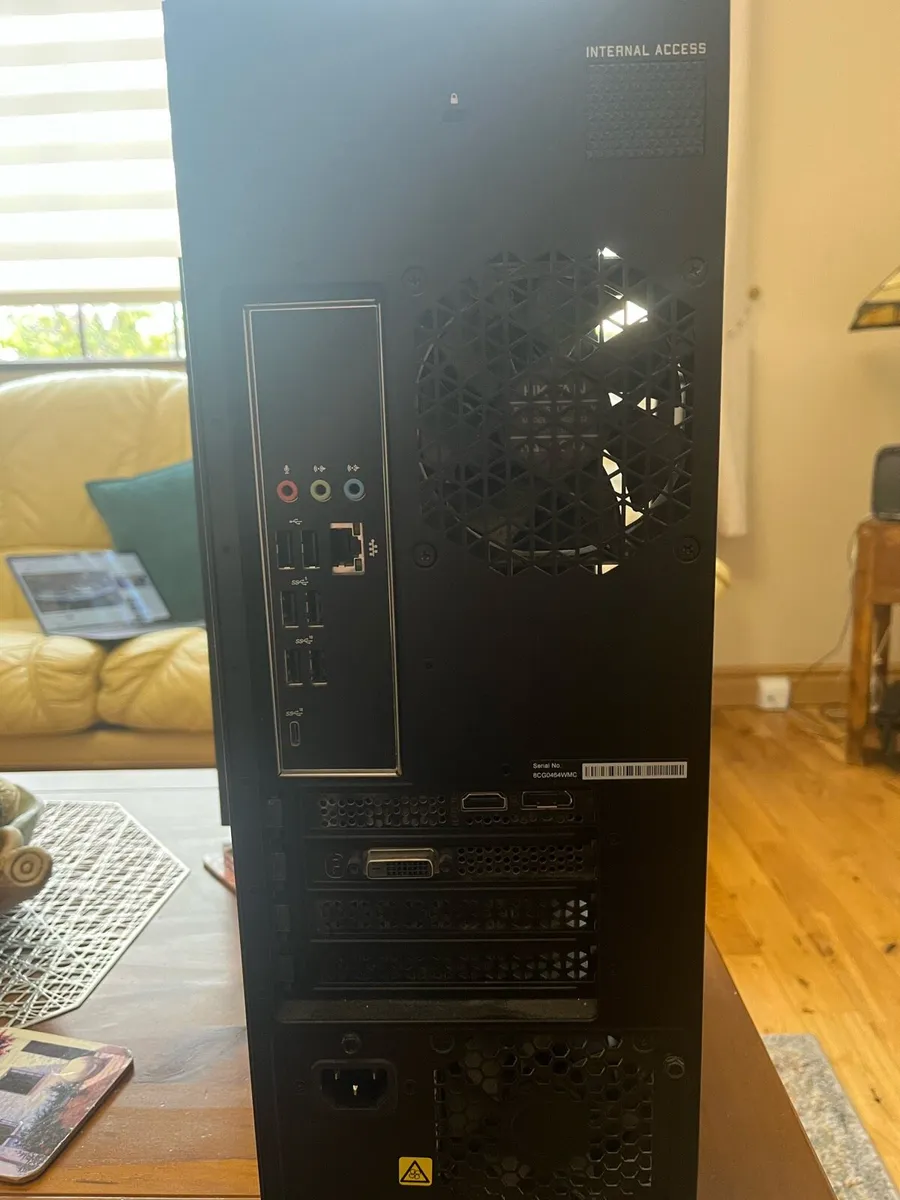 HP OMEN 25L GAMING PC. i5, rtx 2060, 1tb had - Image 2