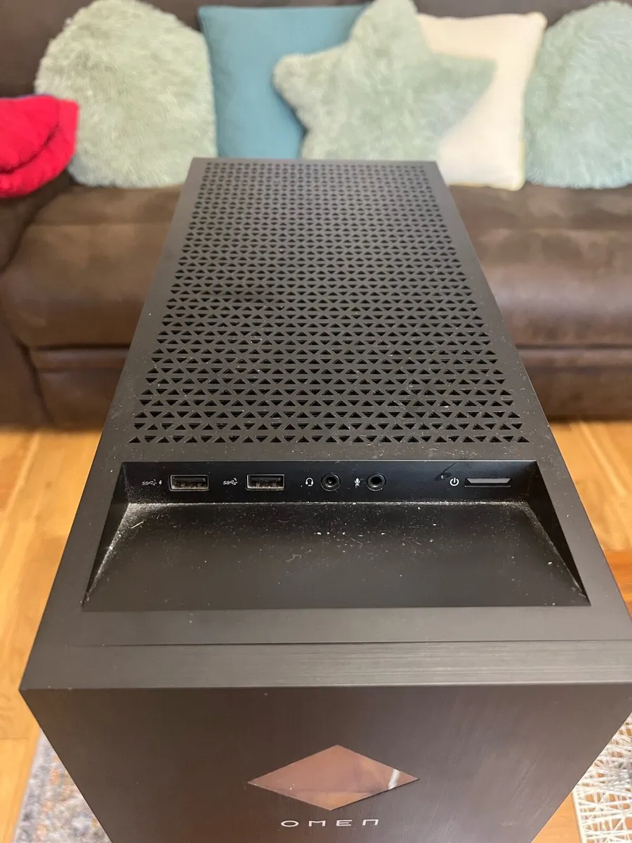 HP OMEN 25L GAMING PC. i5, rtx 2060, 1tb had - Image 3