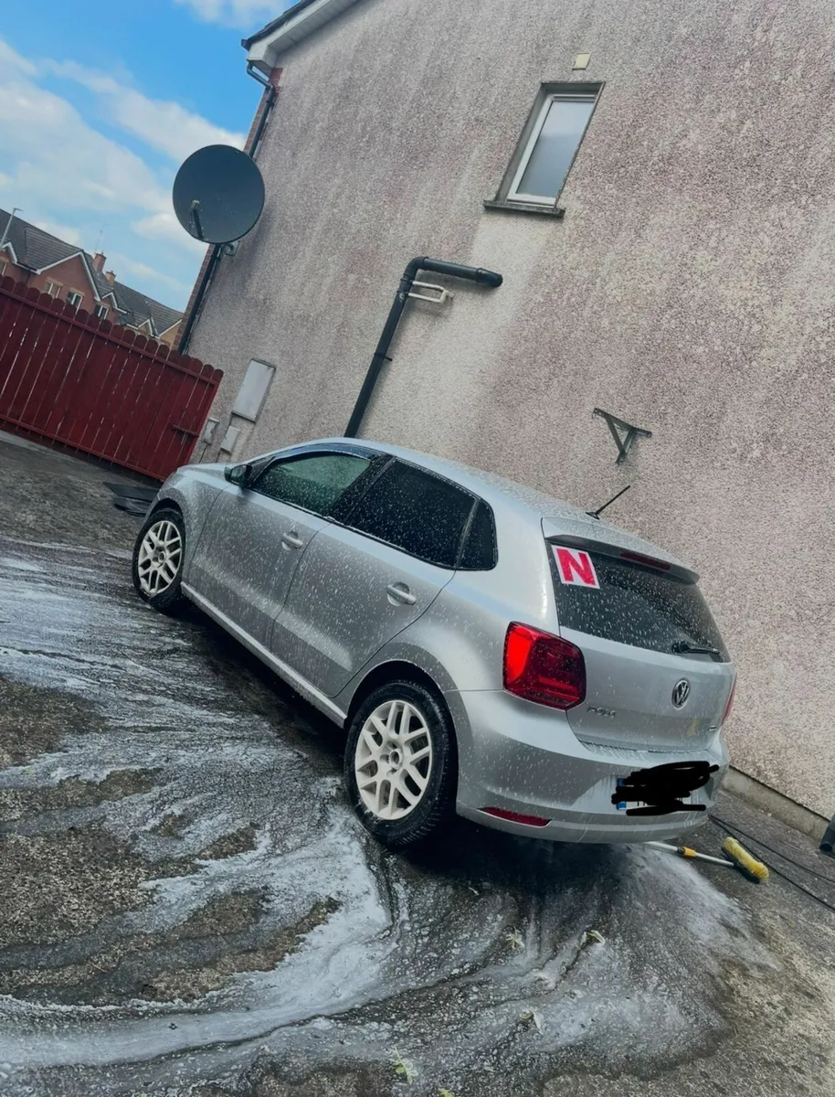 Volkswagen Polo 2014 - Image 2