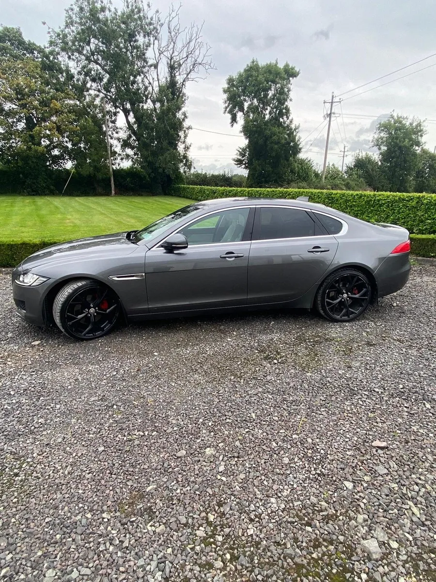 Jaguar XF 2019 - Image 4