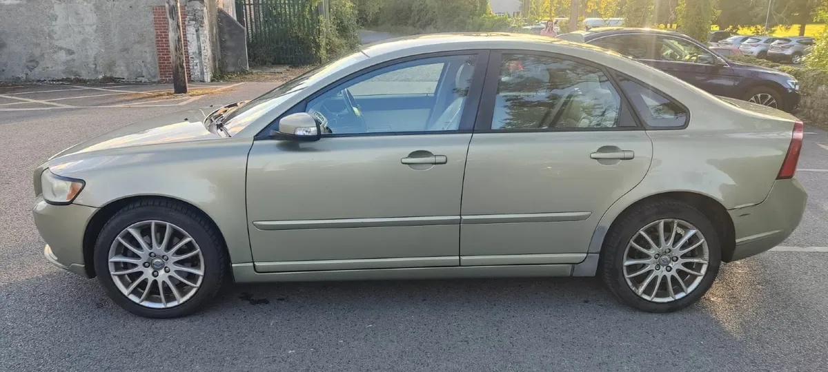 Volvo S40 2007 - Image 2