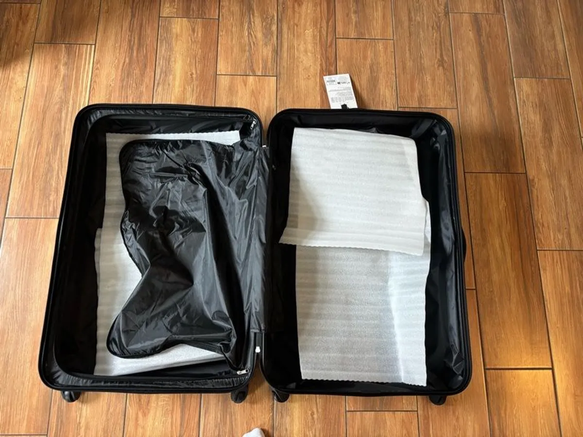Two grey suitcase (new) - Image 2