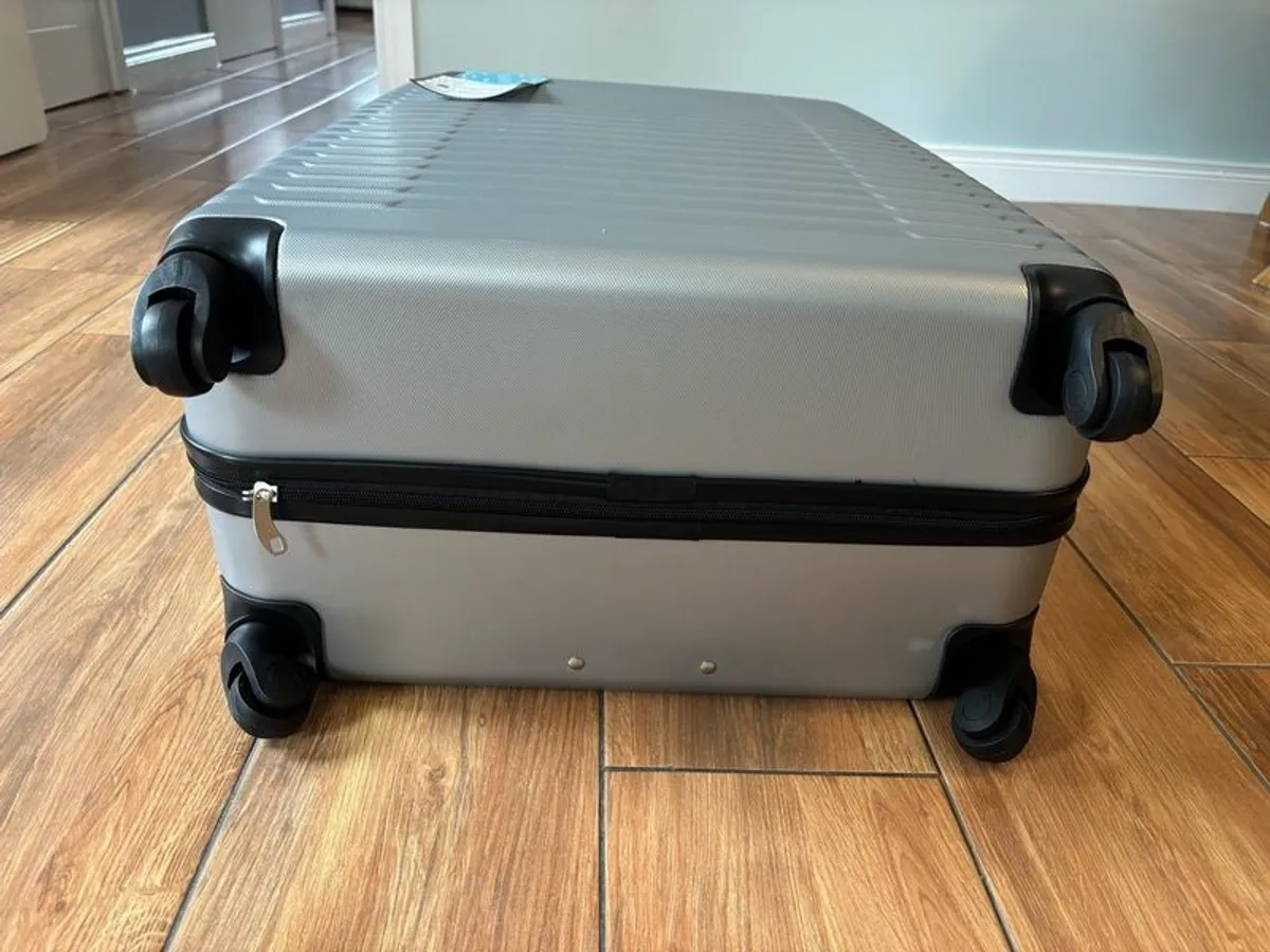 Two grey suitcase (new) - Image 3