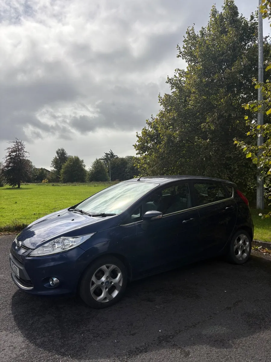 Car - Image 3