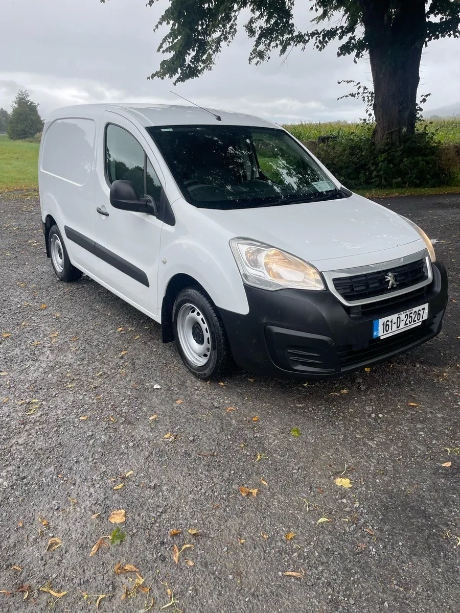 Van - Image 1
