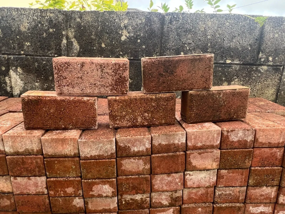Red bricks - new - Image 2