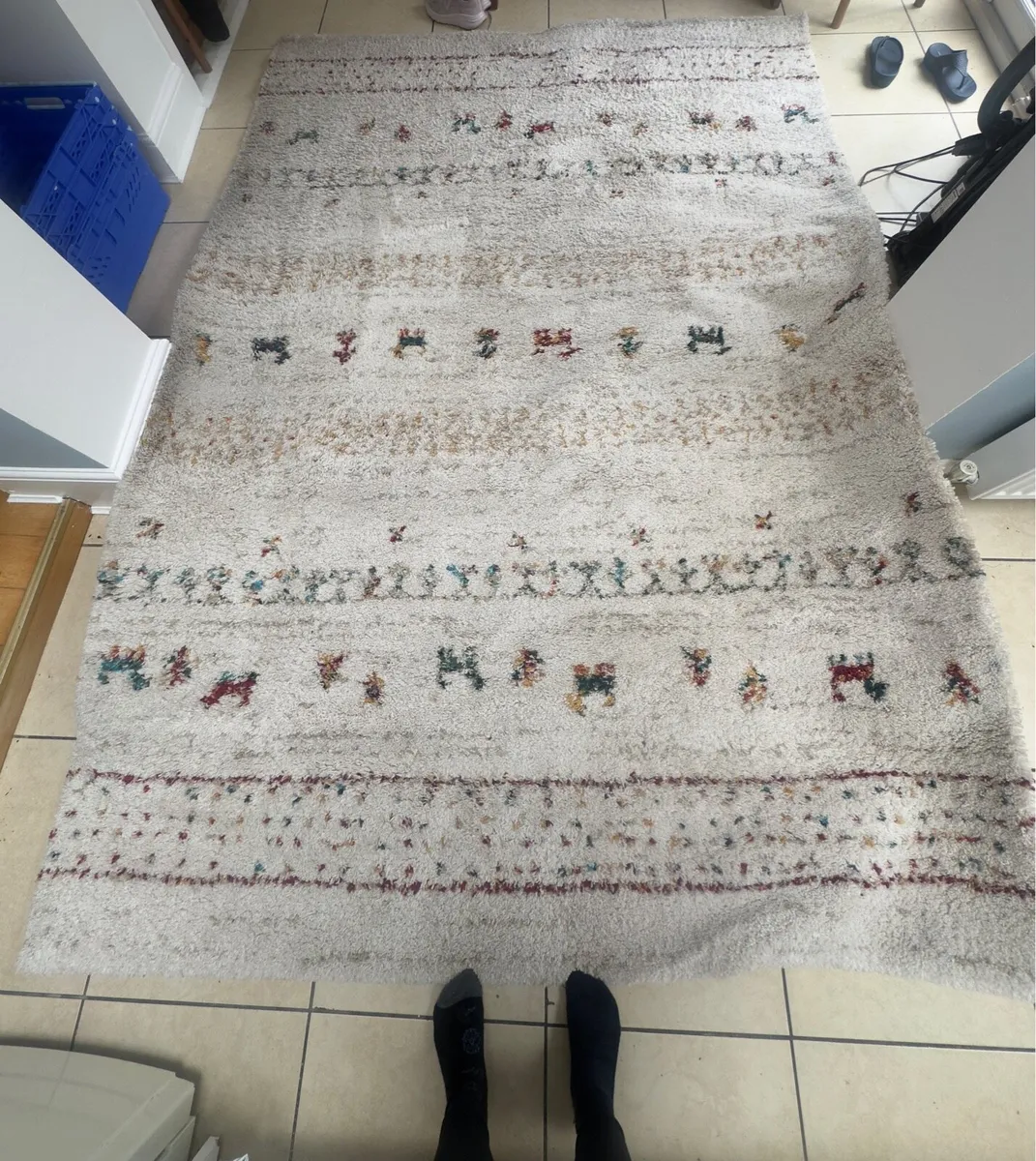 Large Rectangle Cream Rug - Image 2