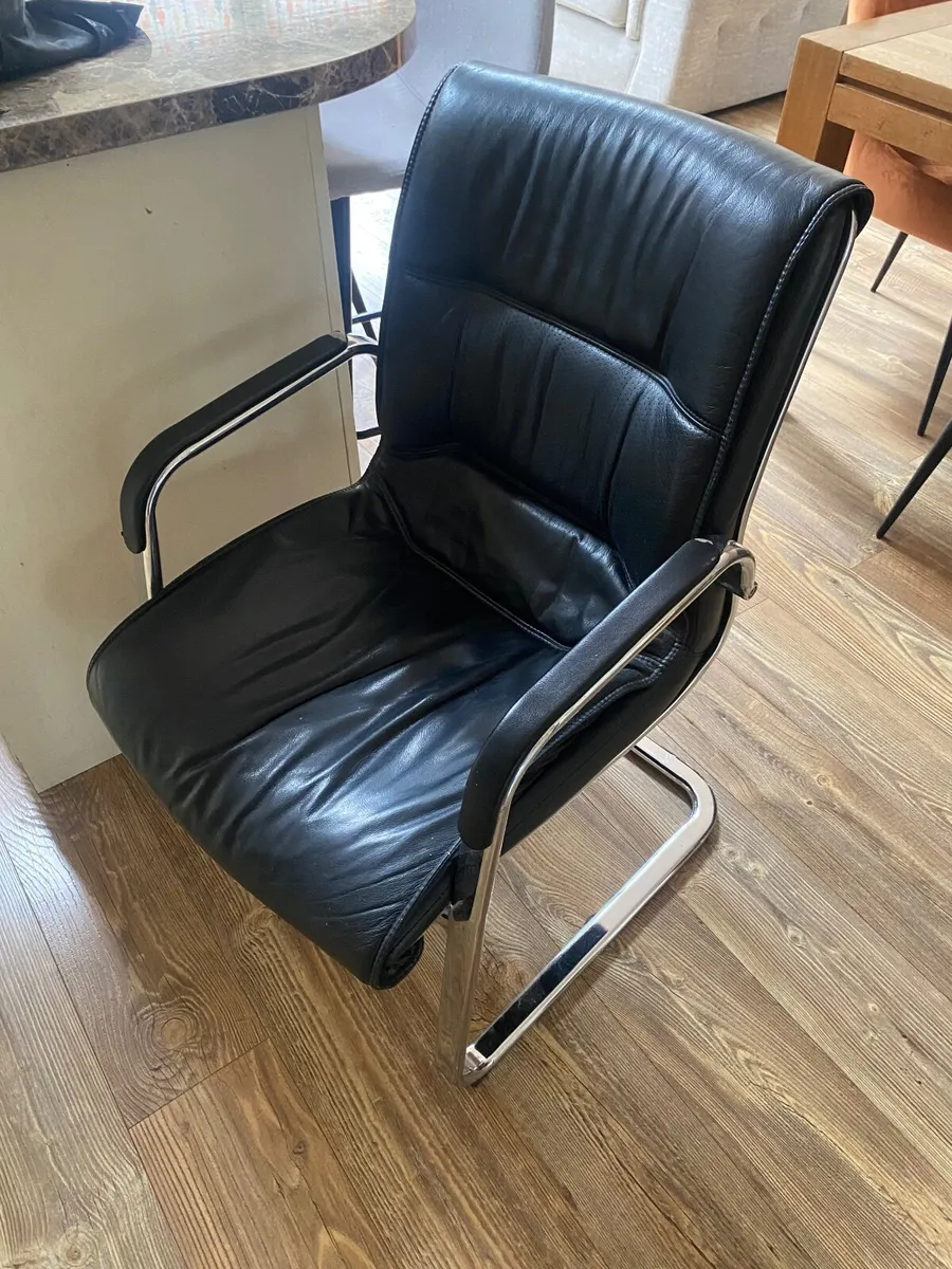 Office Chair - Image 3