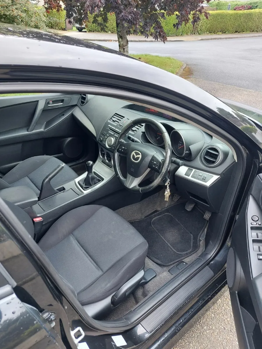 Mazda3 2010 - Image 3