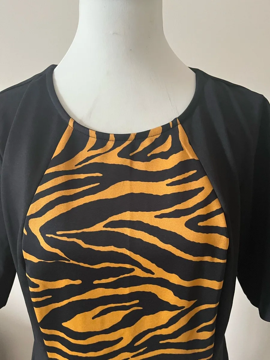 Dress size 18 - Image 2