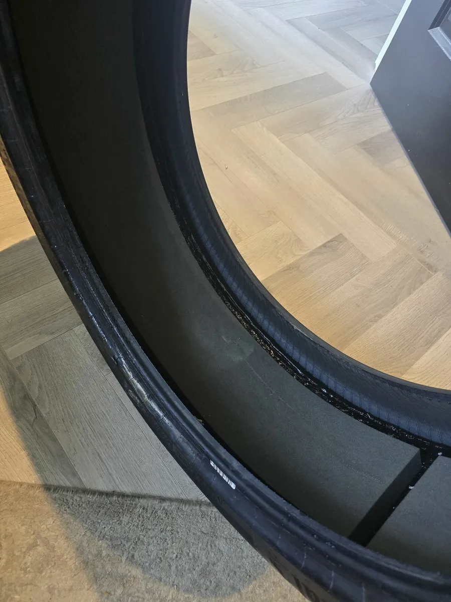 255/45 R21 Continental tyres - Image 4