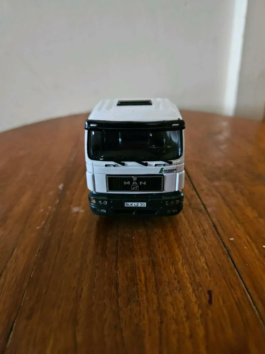 Corgi MAN Tractor Unit - Image 1