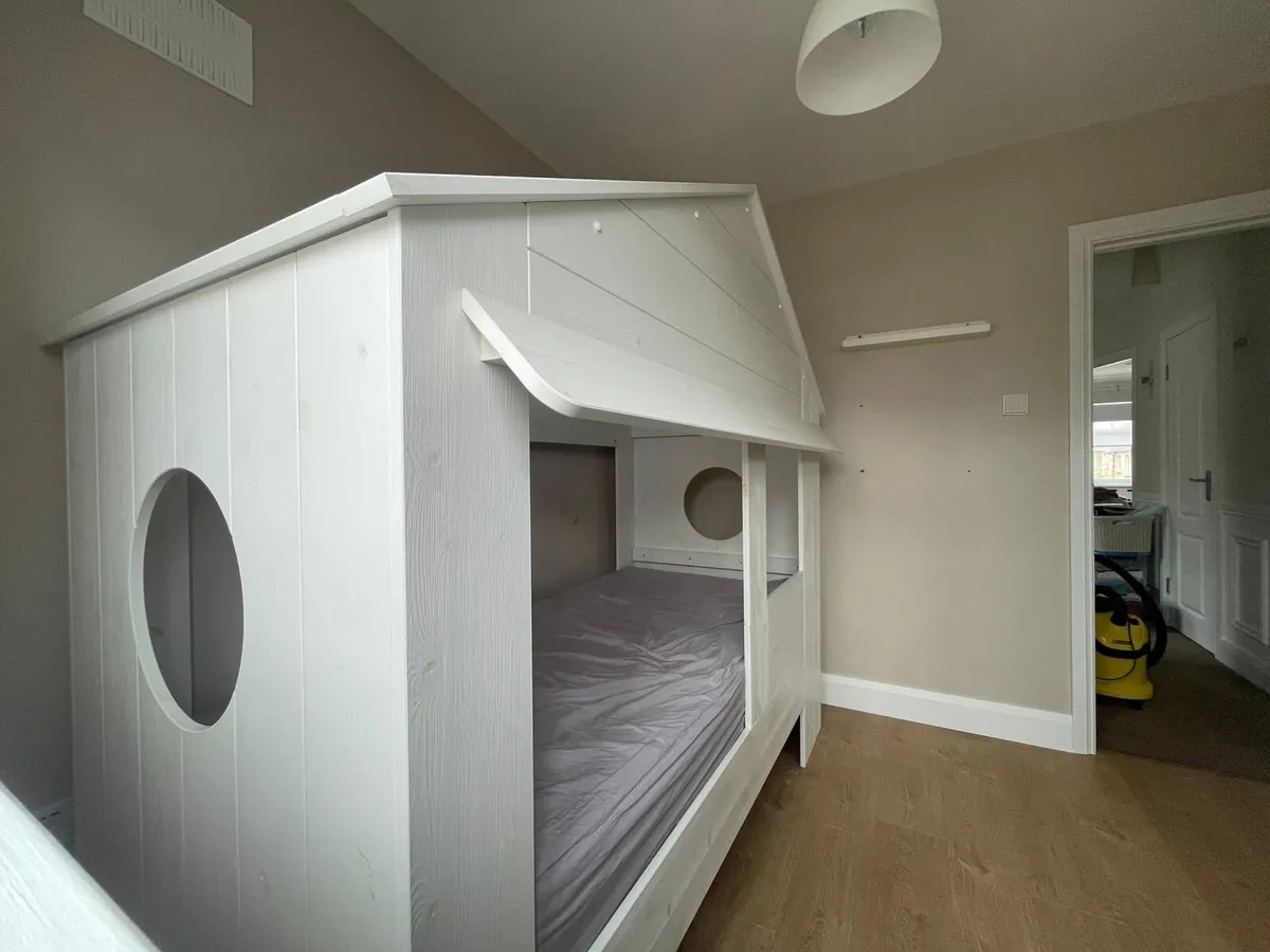 Gorgeous Child’s Bed - Image 3