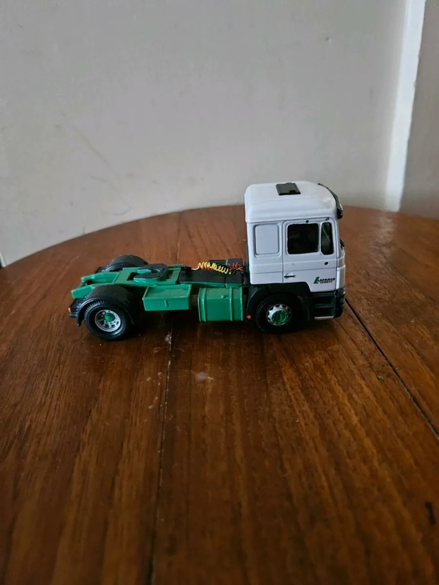 Corgi MAN Tractor Unit - Image 2