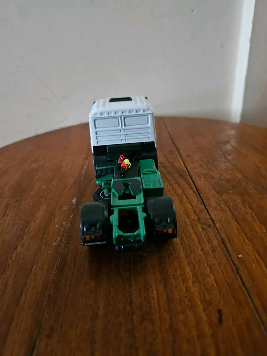 Corgi MAN Tractor Unit - Image 3