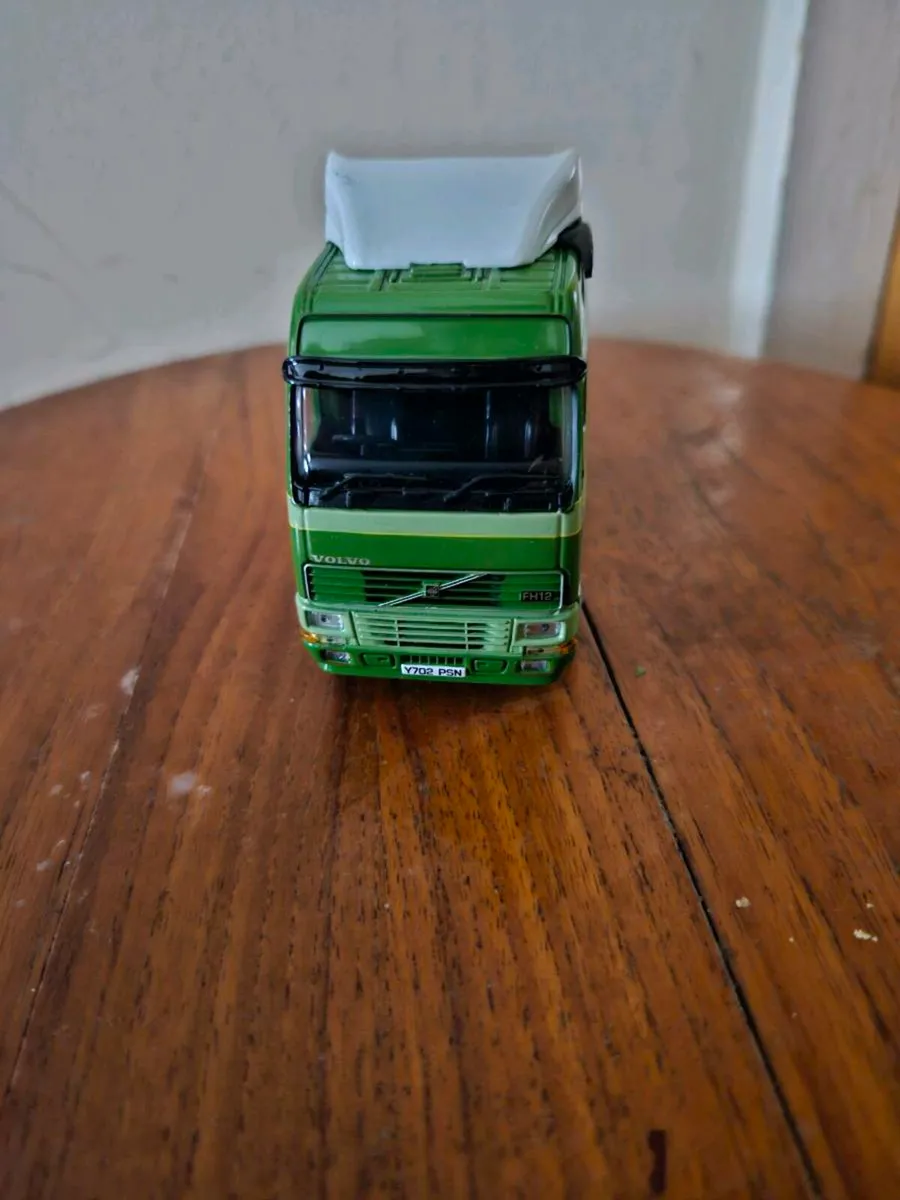 Corgi Volvo Tractor Unit - Image 1