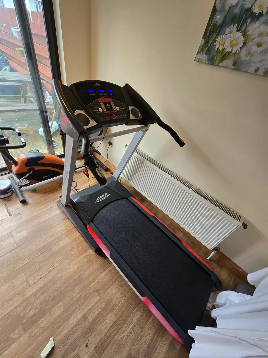 Treadmill BH fitness - Image 1