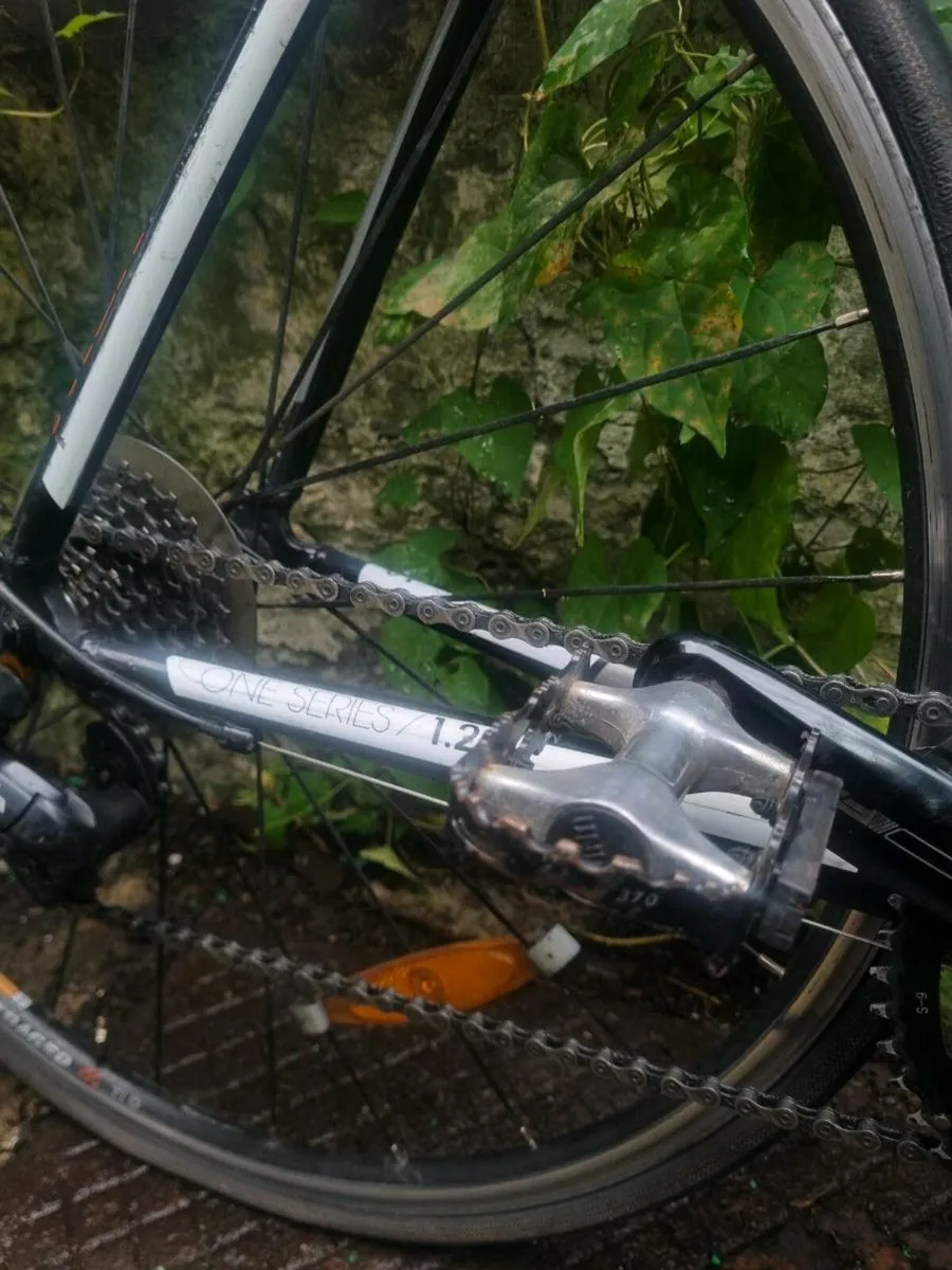 Trek Road bike - Image 4