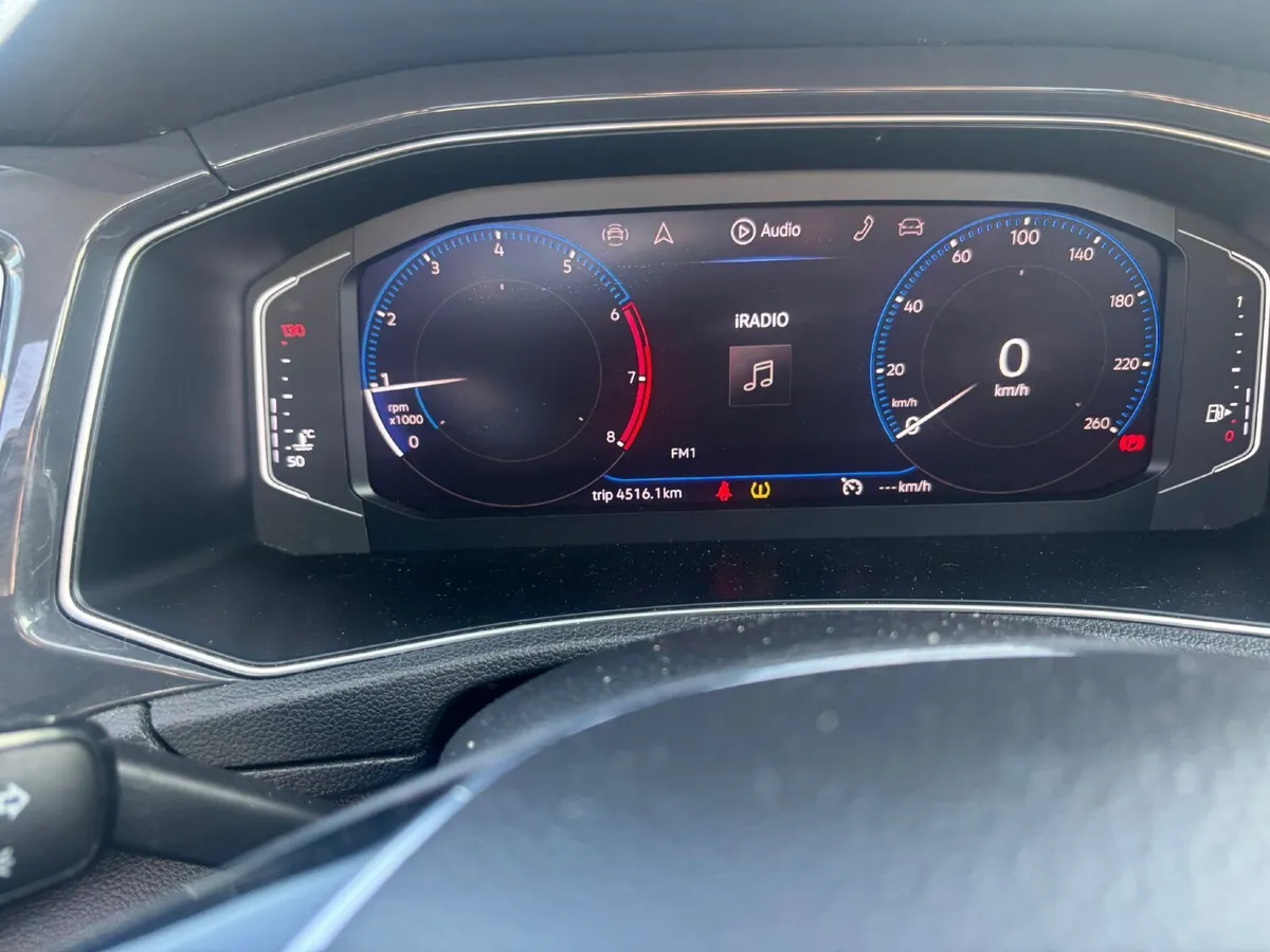 Volkswagen T-Roc 2018 - Image 3