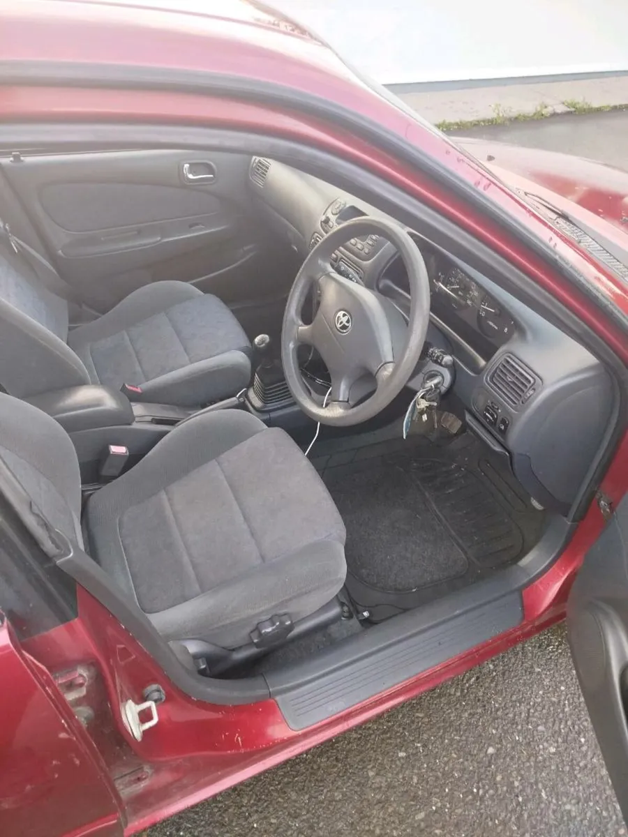 Toyota Corolla - Image 3