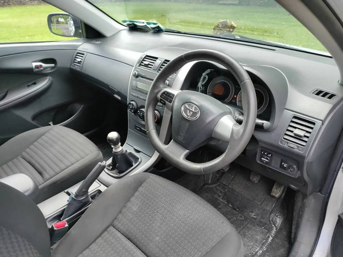 Toyota Corolla 2012 - Image 3