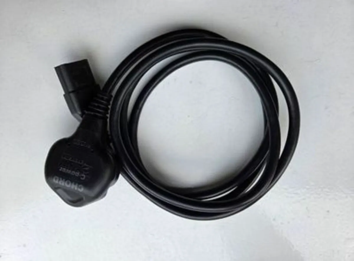 Chord C-Power shielded power cable 1.5m (IEC) - Image 1
