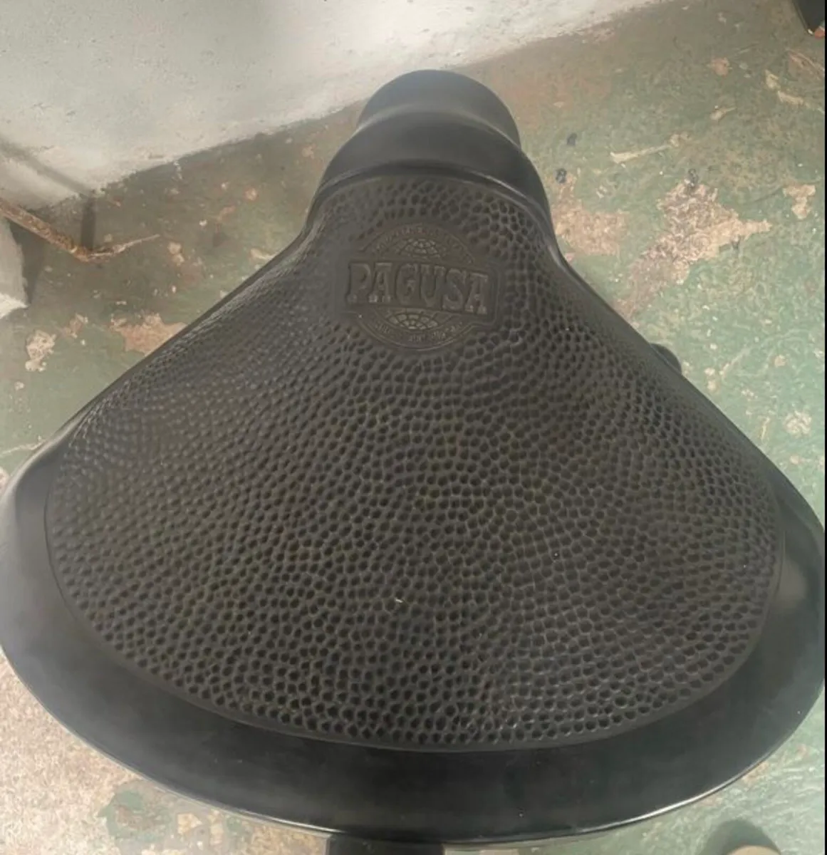 Vintage items Stool Singer JerryCan Bellows - Image 3