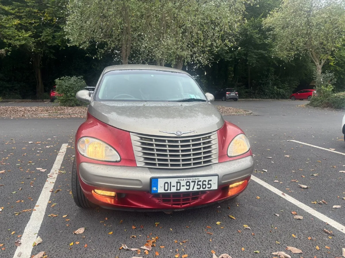 2001 Chrysler PT Cruiser Two Tone - Image 2