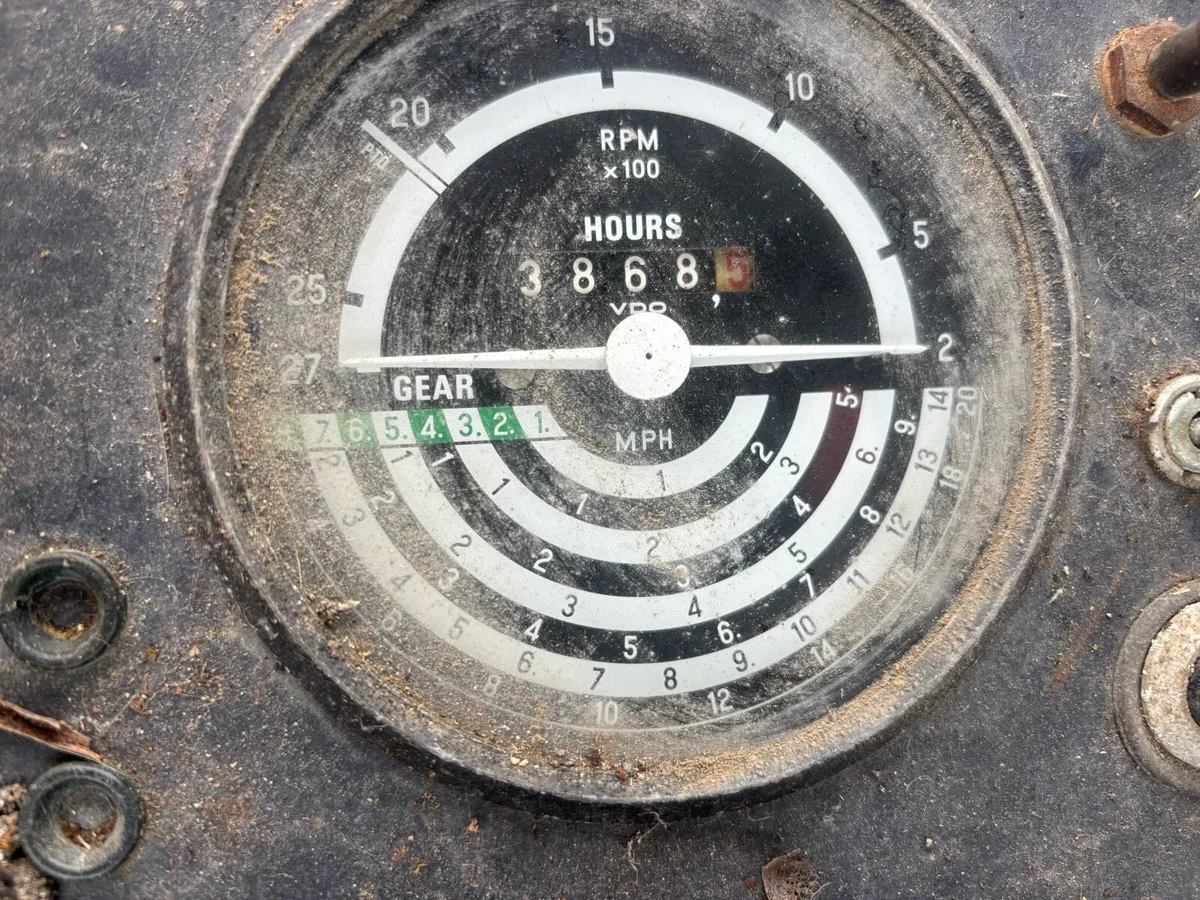 John Deere 2130 - Image 3