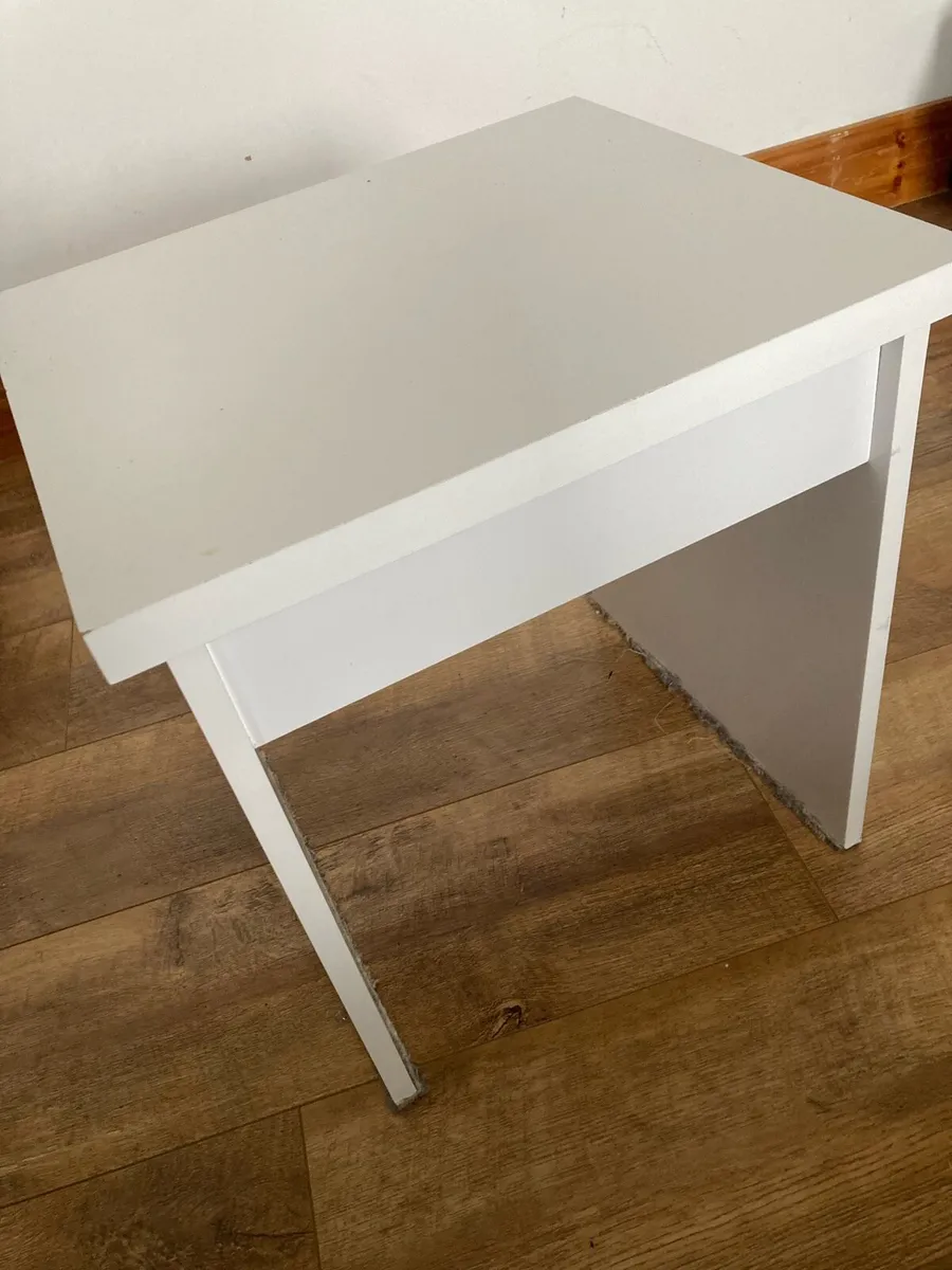 2 dressing tables with stools - Image 4