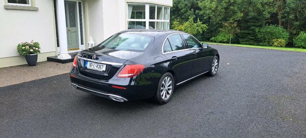 Mercedes e220 - Image 4