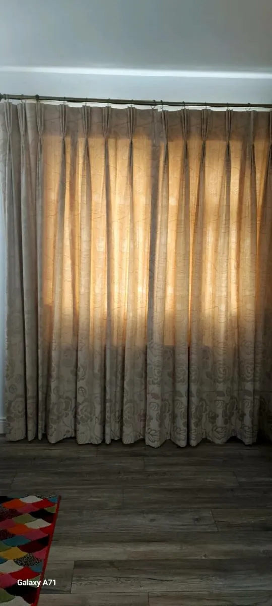 Curtains - Image 1