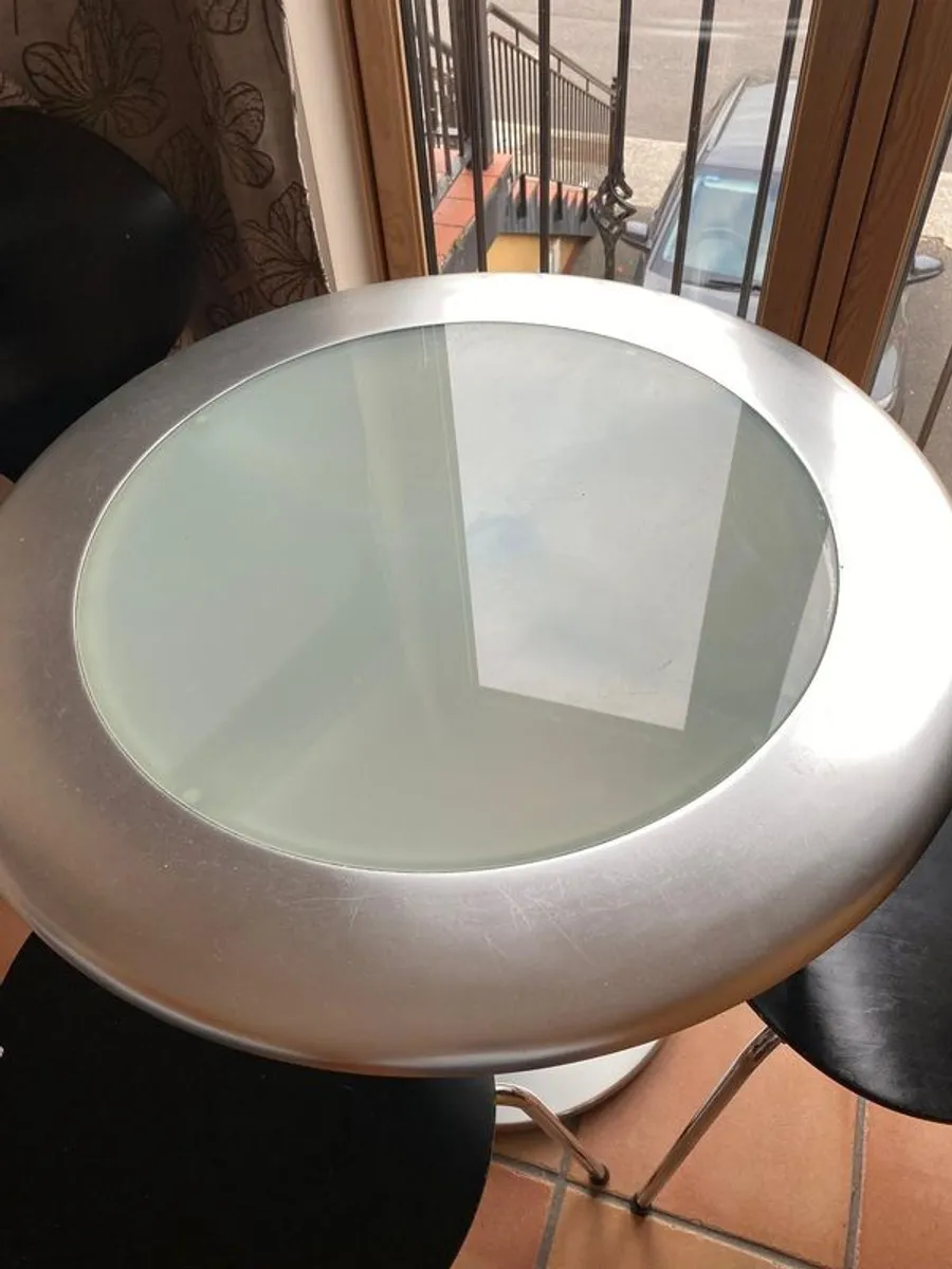 FREE Bistro table and 3 chairs - Image 2