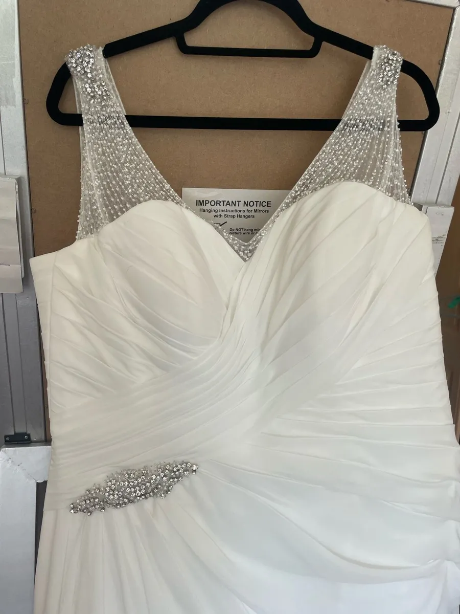 Wedding Dress - Image 4