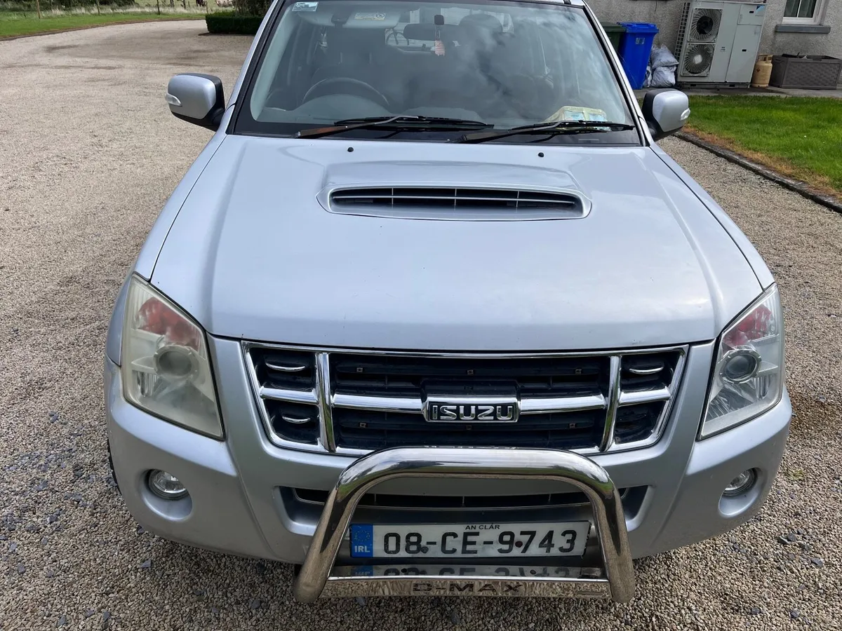 Isuzu Rodeo 2008 - Image 2