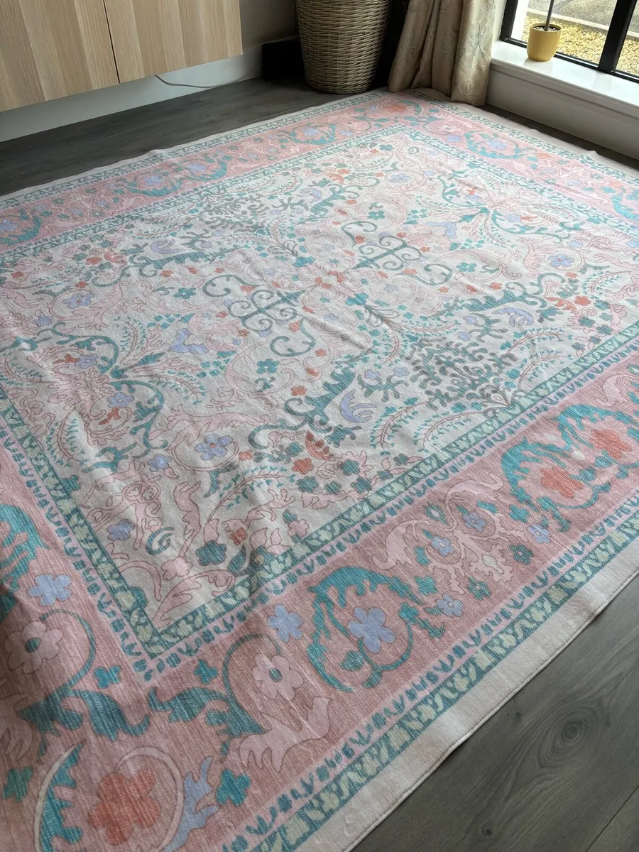 Brand New Extra large pink Floral Rug - Image 1