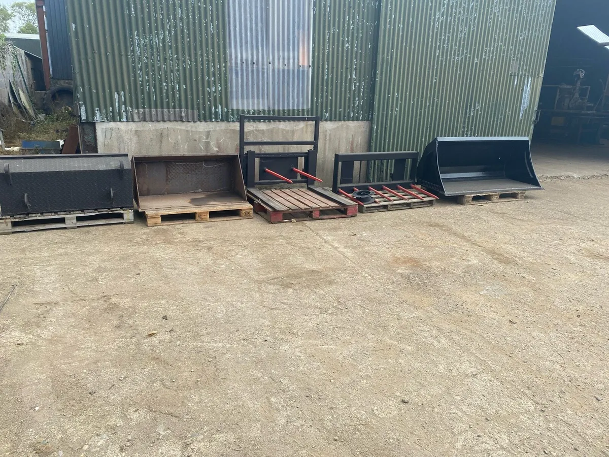A Selection of Heavy Duty loader buckets - Image 1